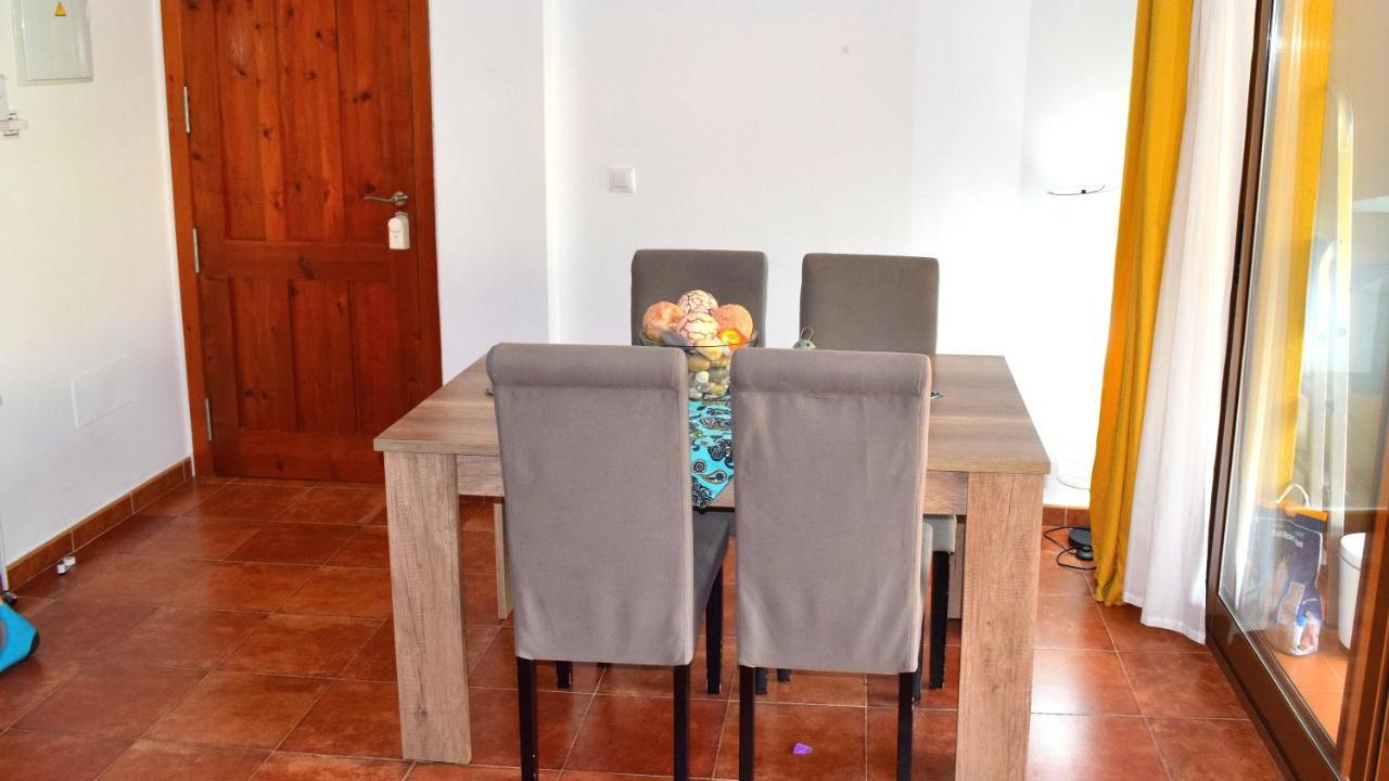 Apartamento Con Hermoso Jardin Y Ac Isla Plana Luaran gambar