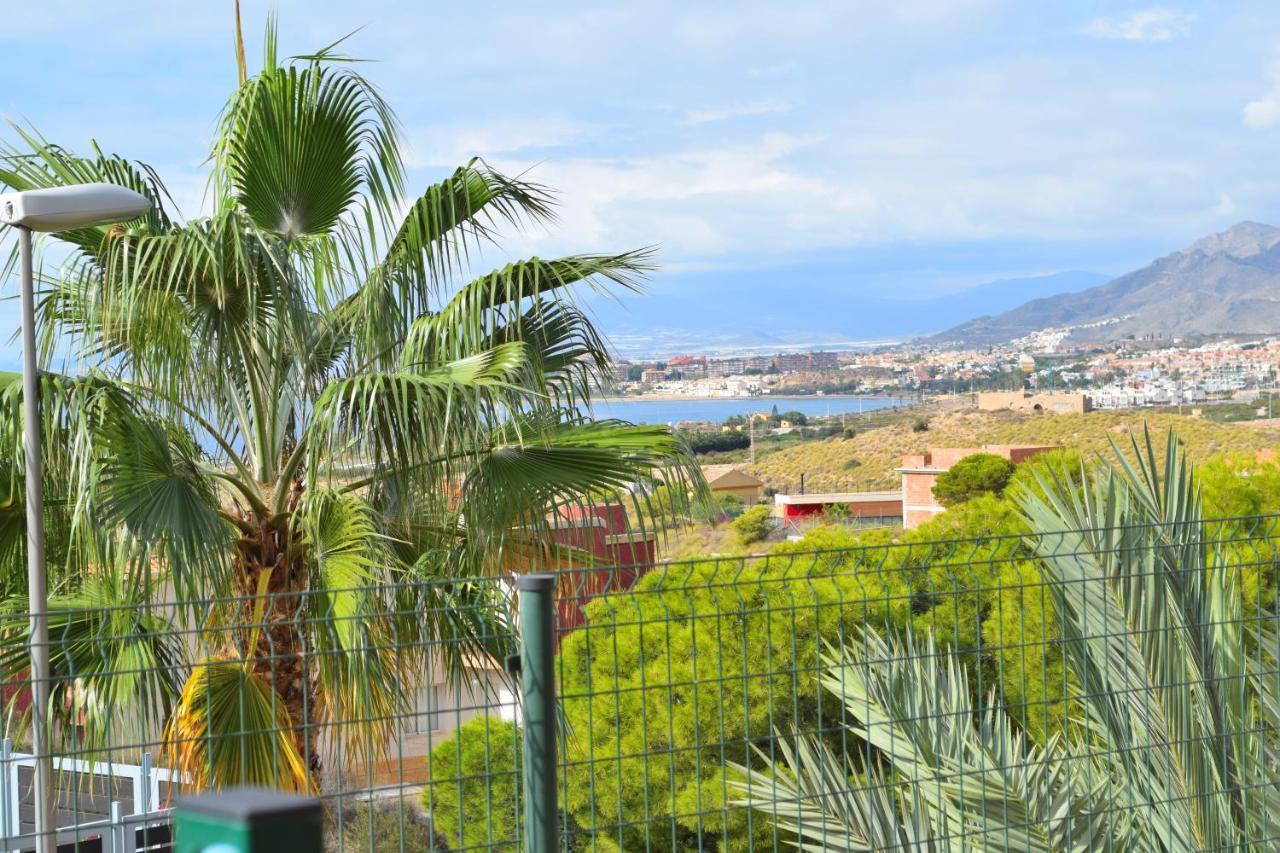 Apartamento Con Hermoso Jardin Y Ac Isla Plana Luaran gambar