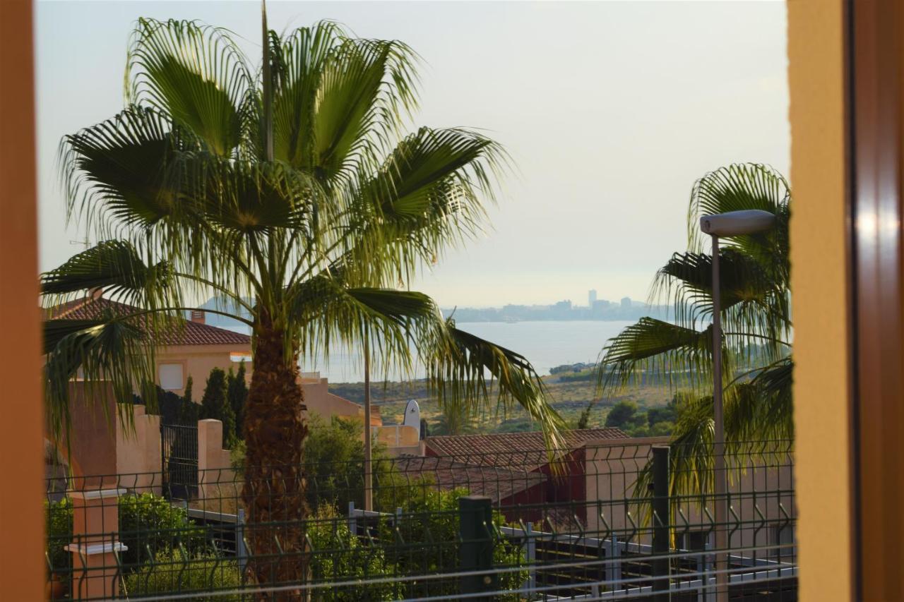 Apartamento Con Hermoso Jardin Y Ac Isla Plana Luaran gambar