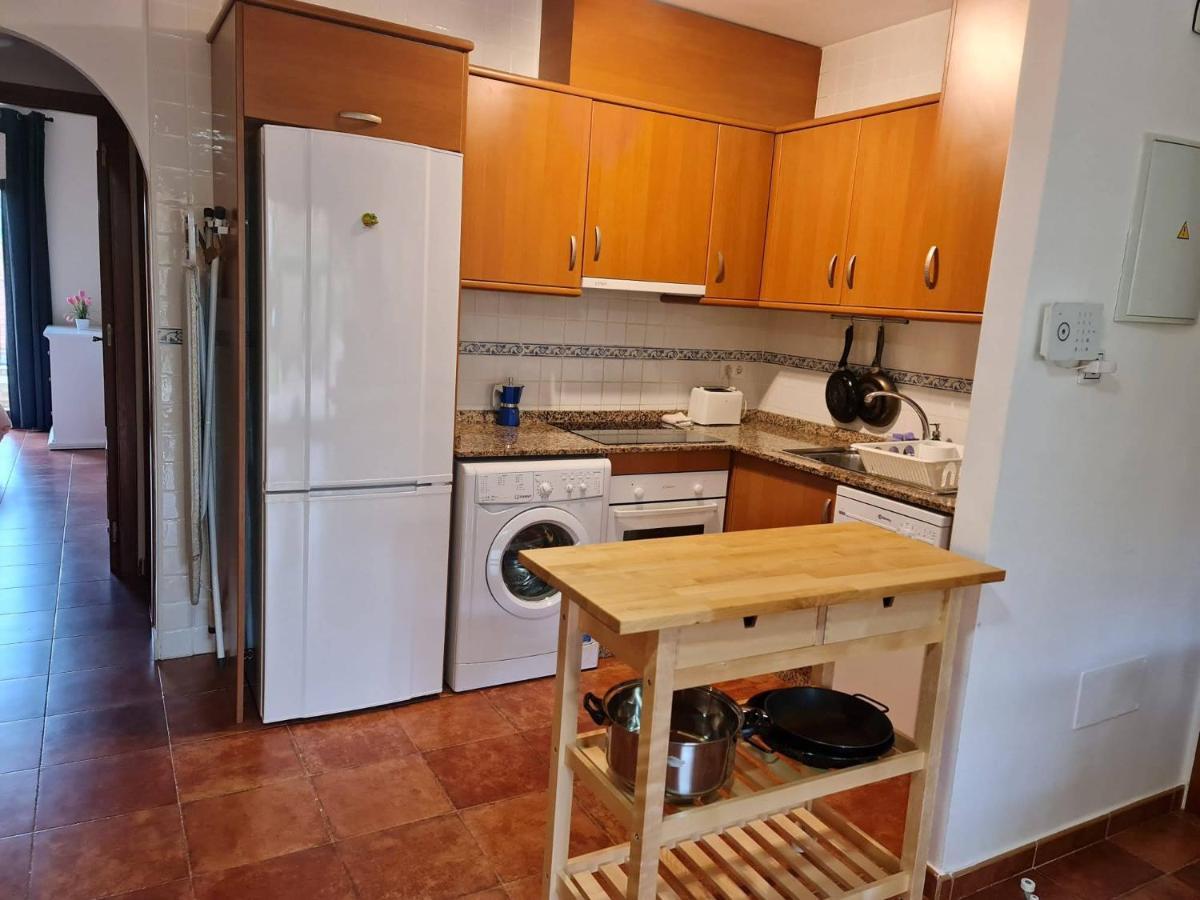 Apartamento Con Hermoso Jardin Y Ac Isla Plana Luaran gambar