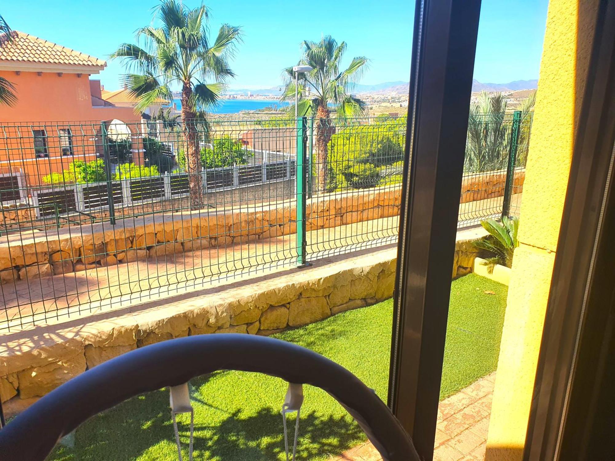 Apartamento Con Hermoso Jardin Y Ac Isla Plana Luaran gambar