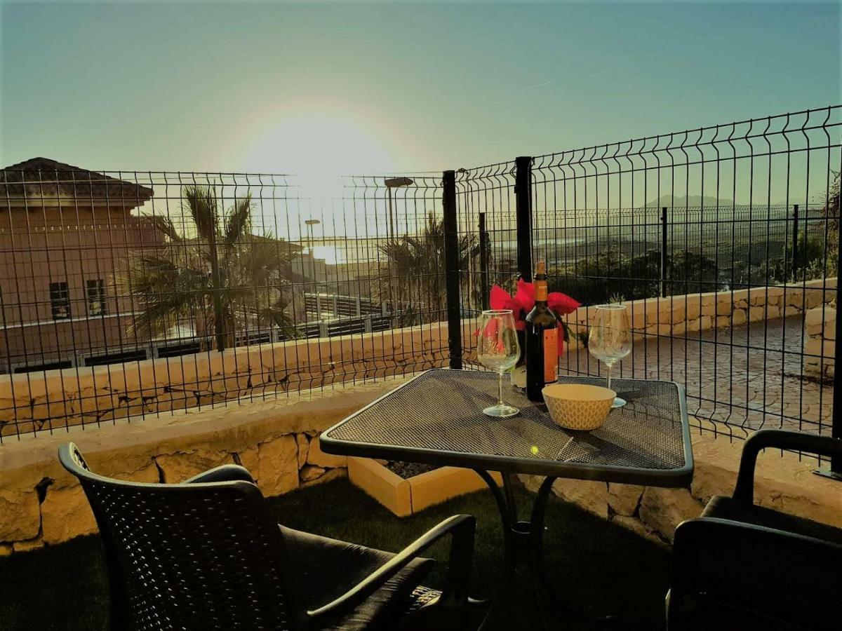 Apartamento Con Hermoso Jardin Y Ac Isla Plana Luaran gambar